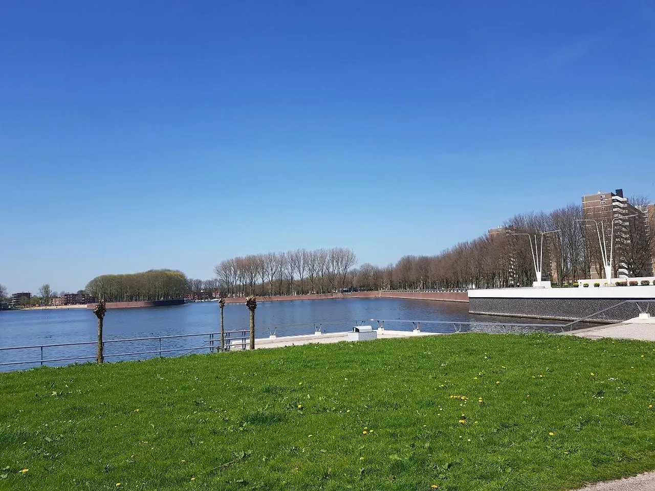 Mi Bnb Amsterdam Bed & Breakfast